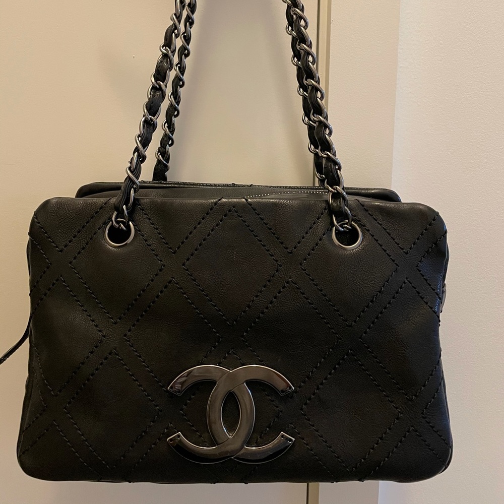 CHANEL Tote (07A Collection) Authentic